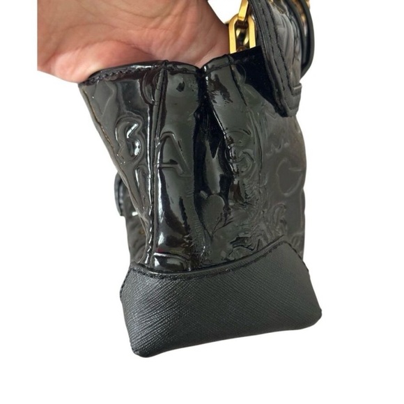 Marc Jacobs Black Patent Mini Bag with Gold Chain - Picture 7 of 10